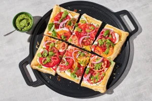 HexClad_HybridPizzaSteel_CWPS16-C_TomatoTart_061725_KF_01_c700c079-71c8-4213-ae60-fa16de3ea2c7