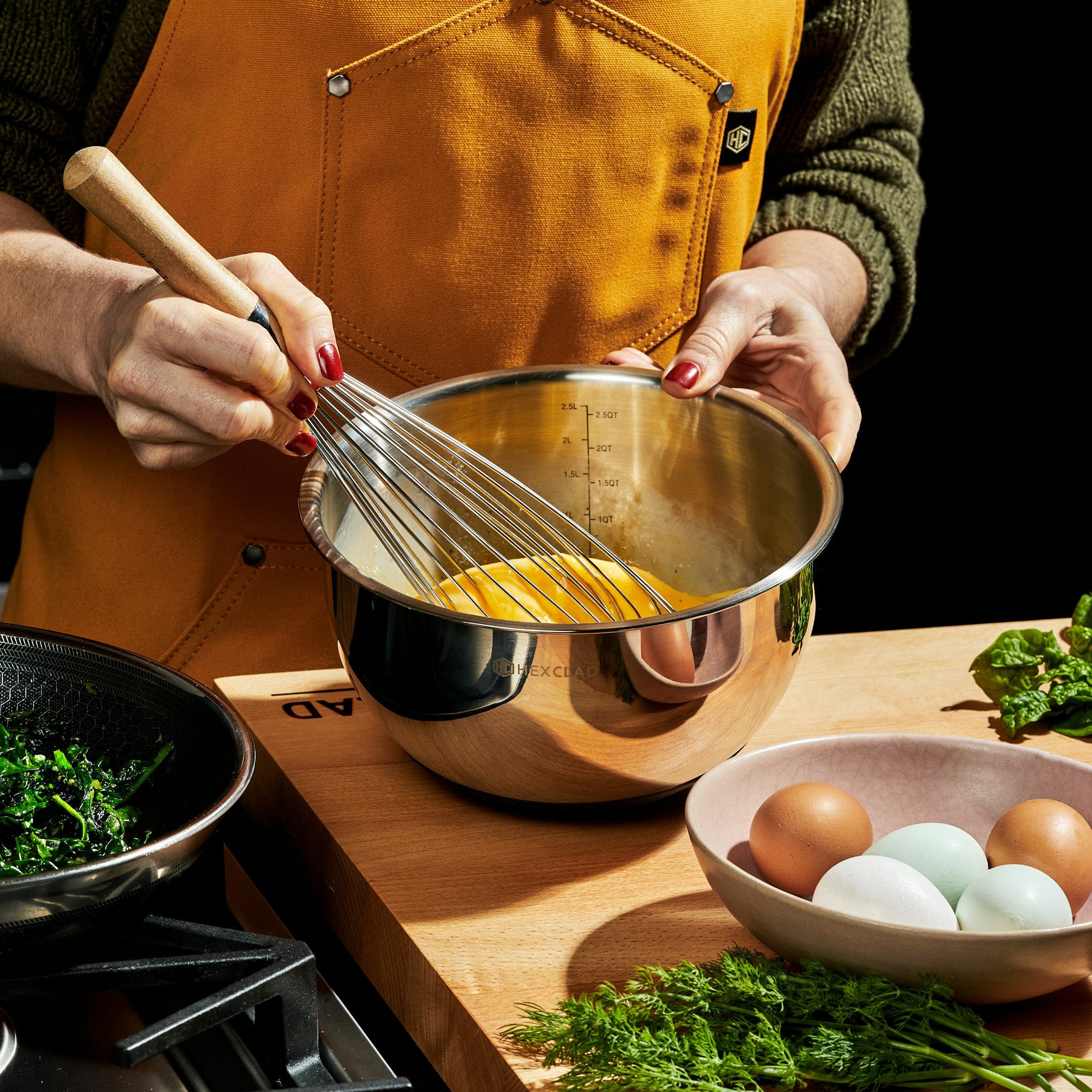HexClad_MixingBowlSet_KWMB06-ST_10_HybridFryingPan_CWPN10-C_SpinachandFetaFrittatawithTomatoSalsa_032524_KF_01sq_73a8f82e-84eb-4fbe-bde4-cc2980a47d26