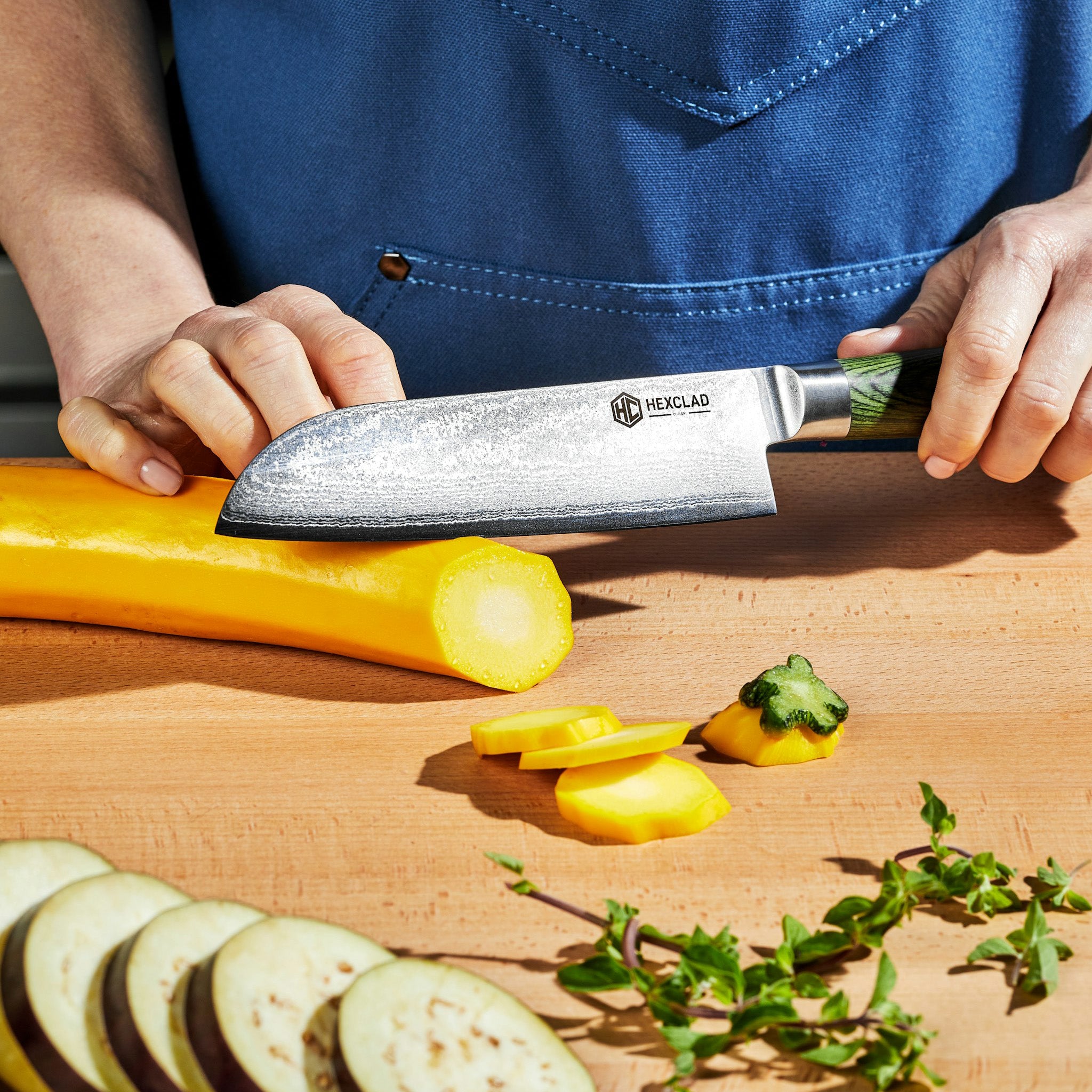 HexClad_SantokuKnife_05-30-24_KF_02_SQUARE